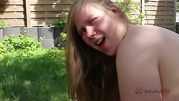 Hot day! Majas first outdoorsex !